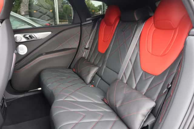 BMW XM (2023) thumbnail 6