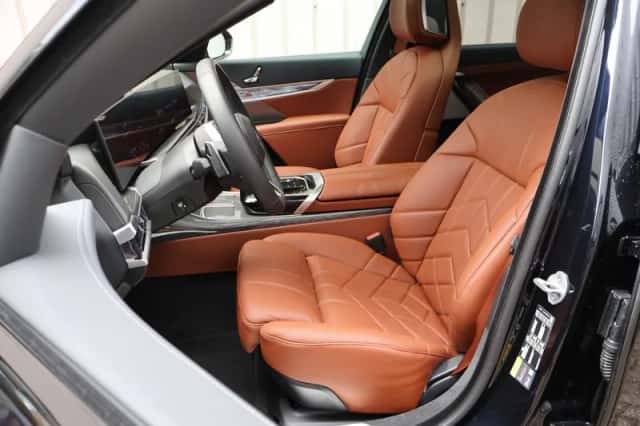 BMW i7 (2026) thumbnail 4