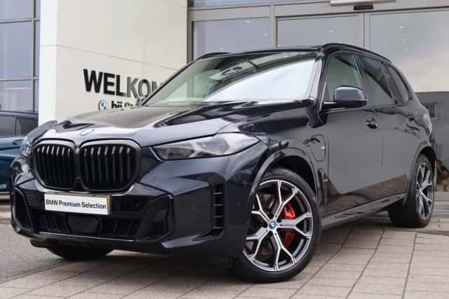 BMW X5 (2023) thumbnail 1