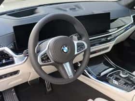 BMW X7 (2026) thumbnail 4