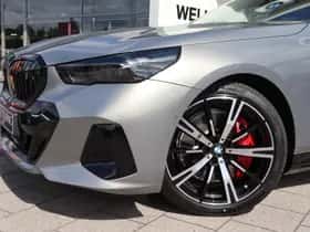 BMW i5 (2026) thumbnail 3