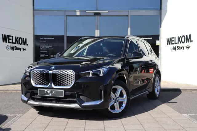 BMW iX1 (2026) thumbnail 1