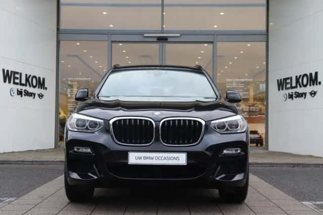 BMW X3 (2018) thumbnail 3