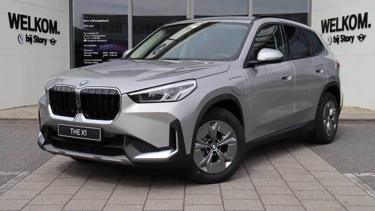 BMW X1 (2026) — foto 1