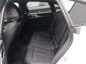 BMW i4 (2026) thumbnail 6