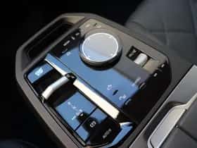 BMW iX (2025) thumbnail 15