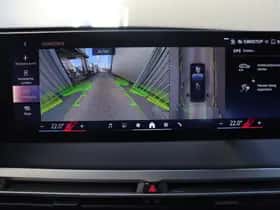 BMW iX (2025) thumbnail 22