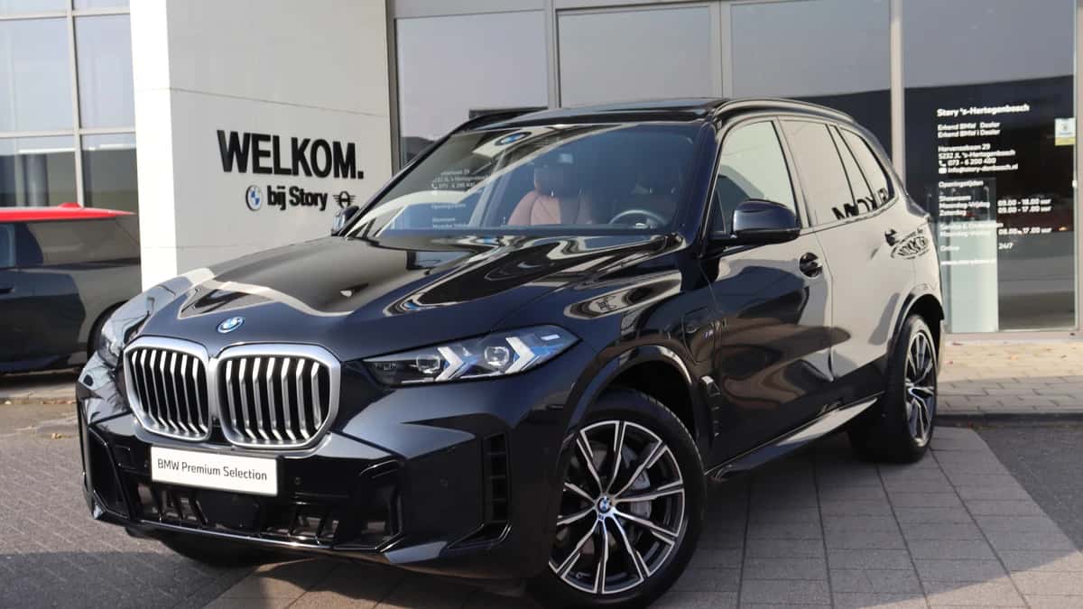 BMW X5 (2025) — foto 1