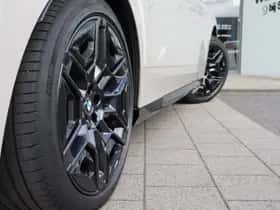 BMW iX (2025) thumbnail 12