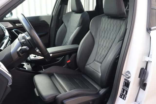 BMW X1 (2022) thumbnail 4