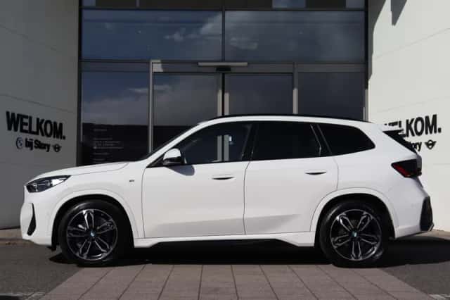 BMW X1 (2022) thumbnail 5