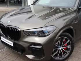 BMW X5 (2023) thumbnail 2