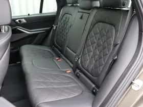 BMW X5 (2023) thumbnail 6