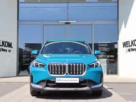 BMW iX1 (2023) thumbnail 3