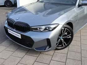 BMW 3-Serie (2024) thumbnail 2