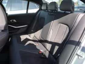 BMW 3-Serie (2024) thumbnail 6