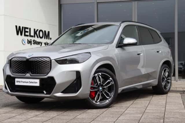 BMW iX1 (2026) thumbnail 1