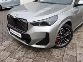 BMW iX1 (2026) thumbnail 2