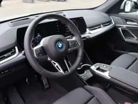 BMW iX1 (2026) thumbnail 13