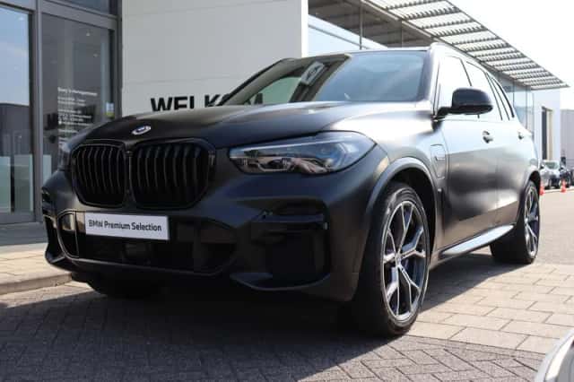 BMW X5 (2023) thumbnail 6