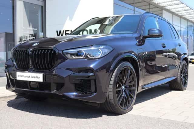 BMW X5 (2023) thumbnail 3