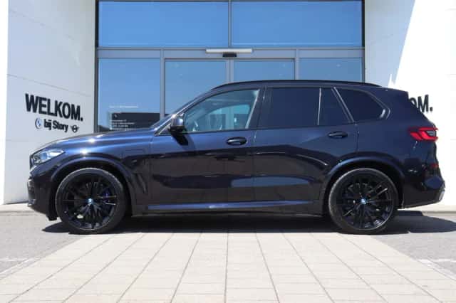 BMW X5 (2023) thumbnail 5