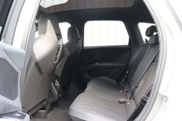 BMW iX3 (2026) thumbnail 6
