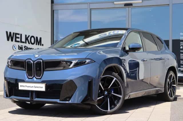 BMW iX3 (2026) thumbnail 1