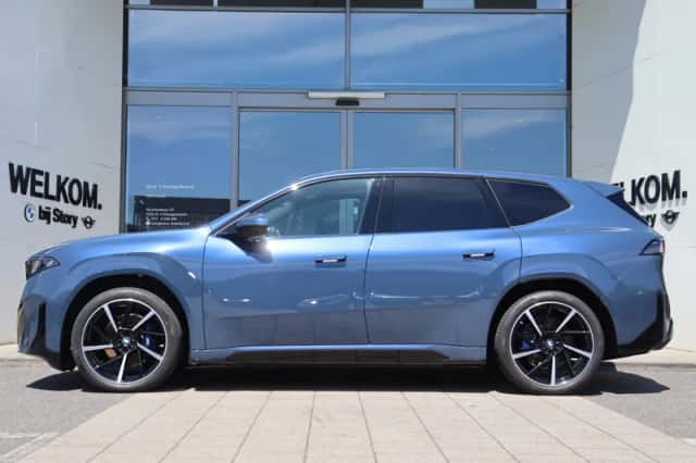 BMW iX3 (2026) thumbnail 6