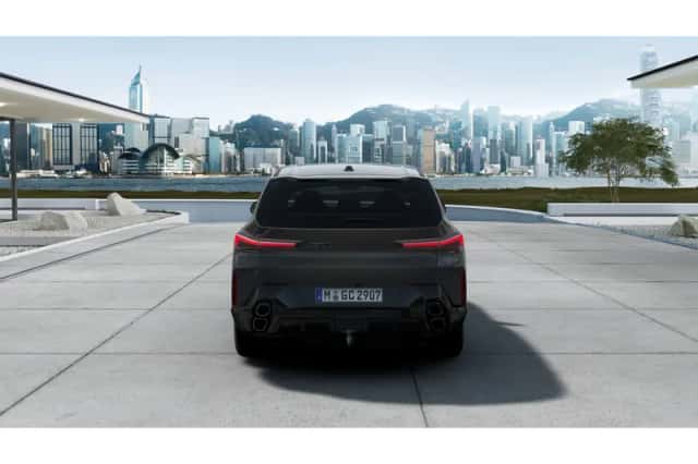 BMW XM (2026) thumbnail 4