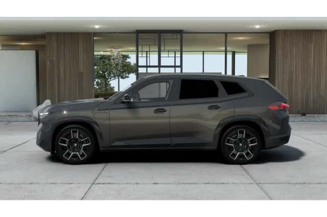 BMW XM (2026) thumbnail 5