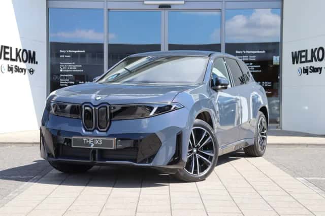 BMW iX3 (2026) thumbnail 1