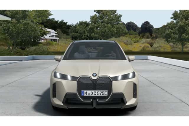 BMW iX (2026) thumbnail 3