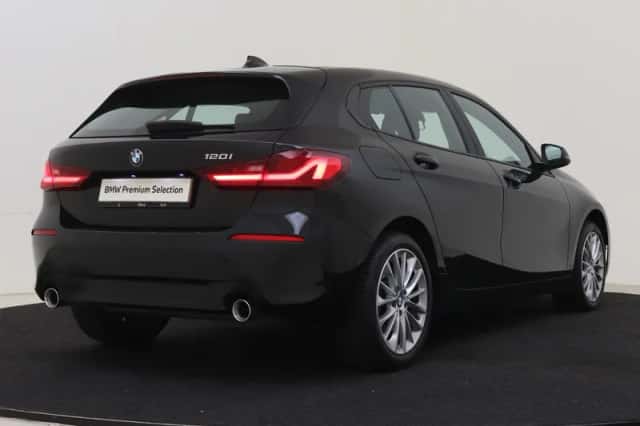 BMW 1-Serie (2021) thumbnail 2