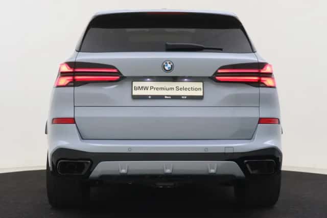 BMW X5 (2023) thumbnail 5