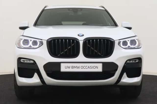 BMW X3 (2018) thumbnail 4