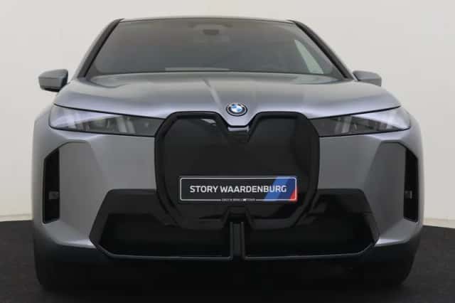 BMW iX (2026) thumbnail 4