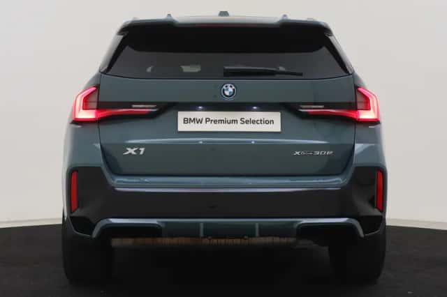 BMW X1 (2024) thumbnail 5