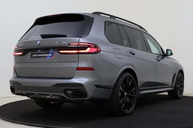 BMW X7 (2026) thumbnail 2