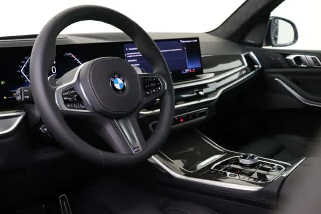 BMW X7 (2026) thumbnail 3