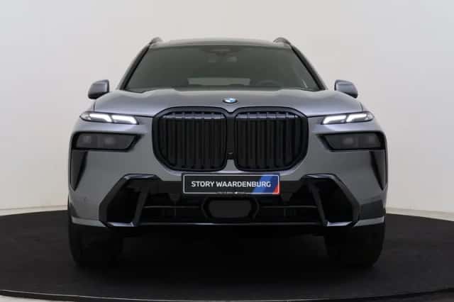 BMW X7 (2026) thumbnail 4