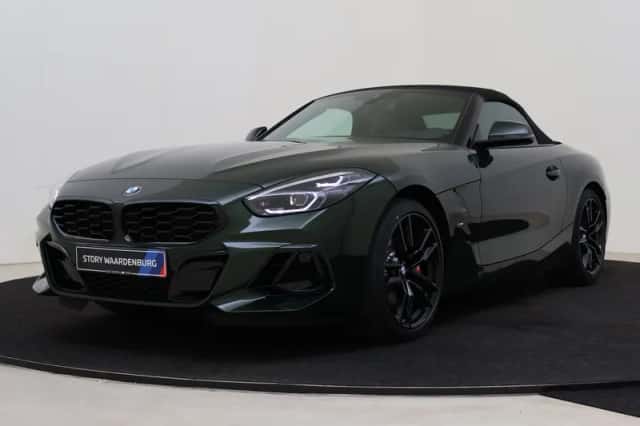 BMW Z4 (2026) thumbnail 1
