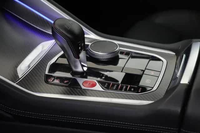 BMW XM (2023) thumbnail 6