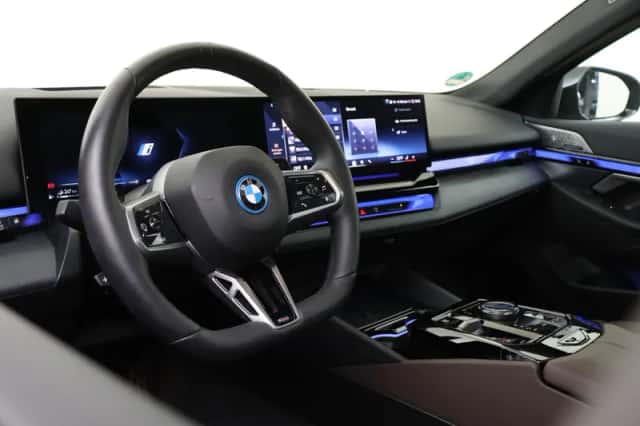 BMW 5-Serie (2025) thumbnail 3