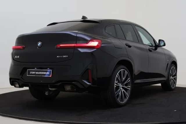 BMW X4 (2026) thumbnail 2