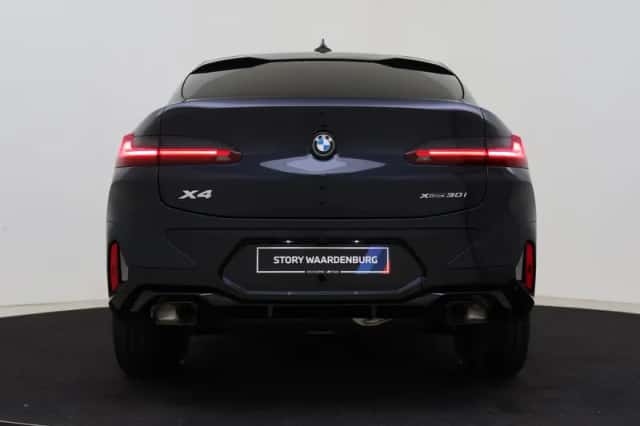BMW X4 (2026) thumbnail 5