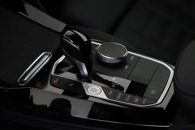 BMW X4 (2026) thumbnail 6