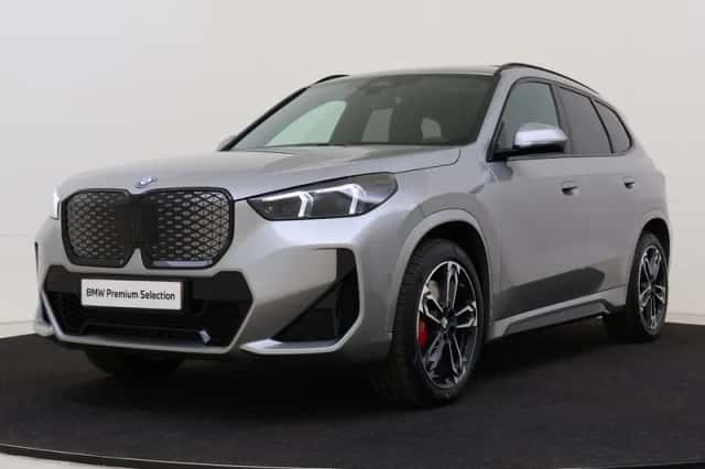 BMW iX1 (2026) thumbnail 1