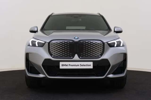 BMW iX1 (2026) thumbnail 4