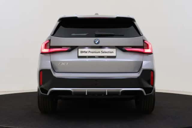 BMW iX1 (2026) thumbnail 5